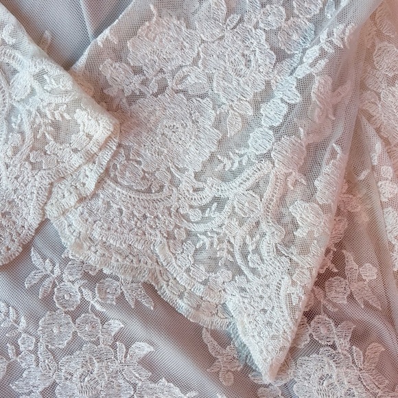 Show Me Your Mumu Cream ‘Fannie’ Flowy Lace Dress - Picture 9 of 10